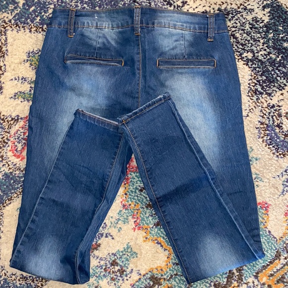 VIP Jeans (Jeggings) - Picture 9 of 9